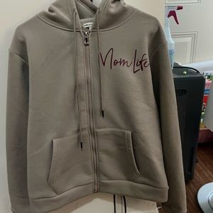 Mom life women’s hoodie sweater size medium